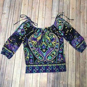 Caché Multi-color/Cold shoulder top